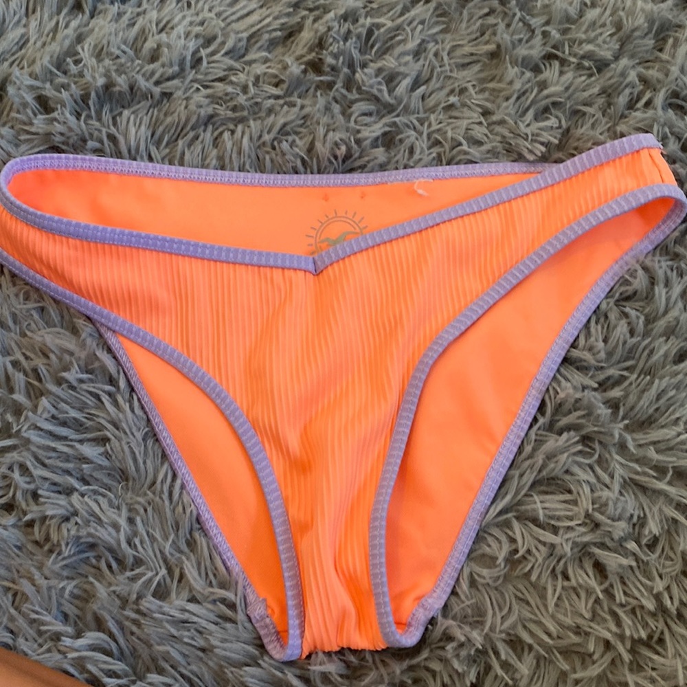 Womens XS Purple and Orange Hollister Bathing Suit Bottoms